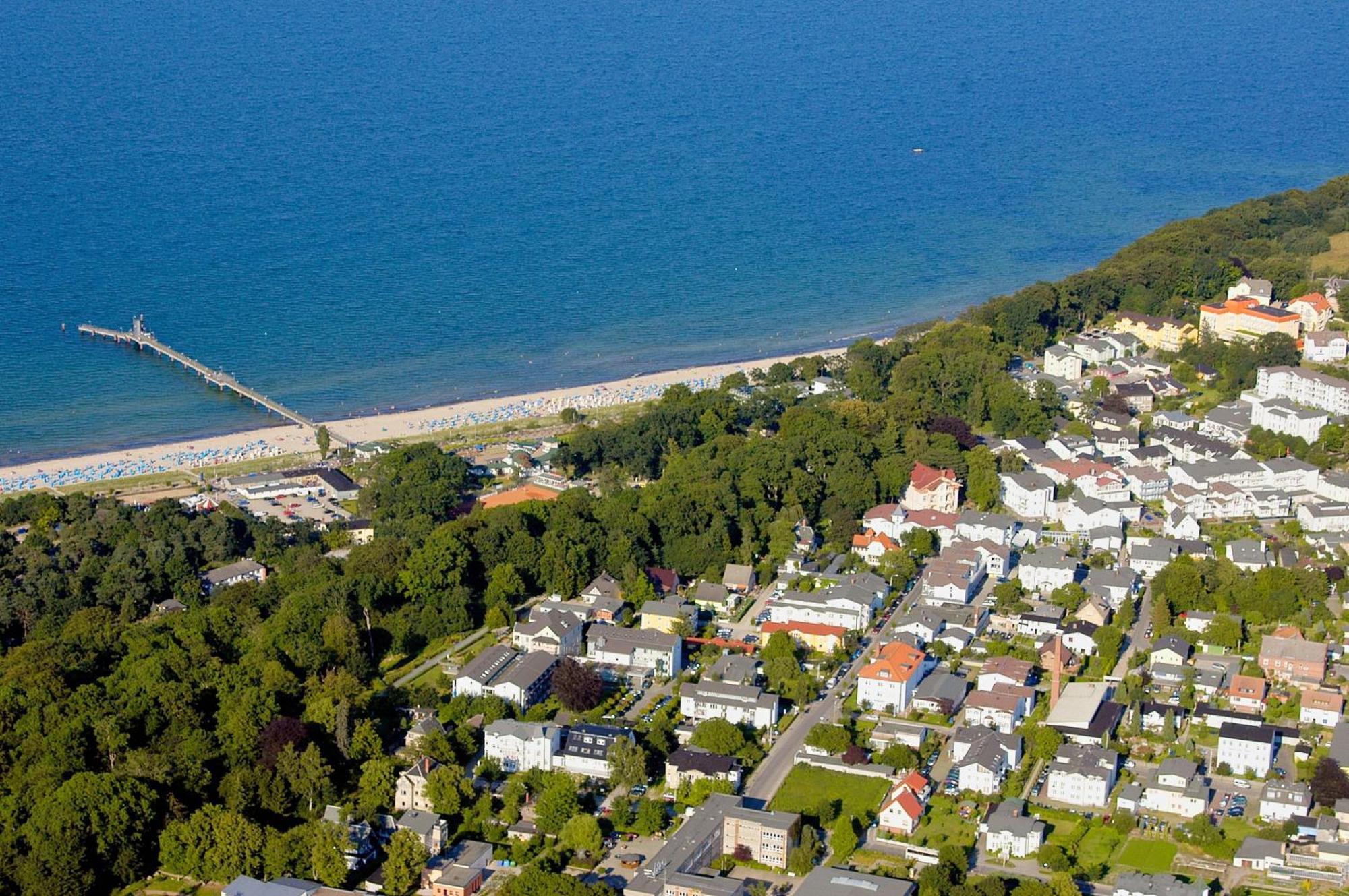 Ferienwohnung Mit Balkon, Gratis Nutzung Vom Ahoi Erlebnisbad Und Sauna In Sellin - Haus Ruegen Fewo 08 Goehren  Buitenkant foto